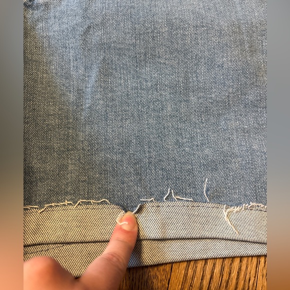 NWT Universal Thread Mid Rise Boyfriend Jean Shorts - Picture 4 of 11